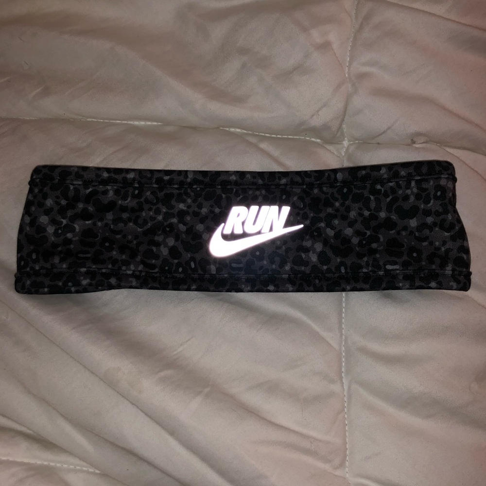 Nike reversible headband
